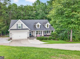 2565 Aaron Ct, Loganville, GA 30052