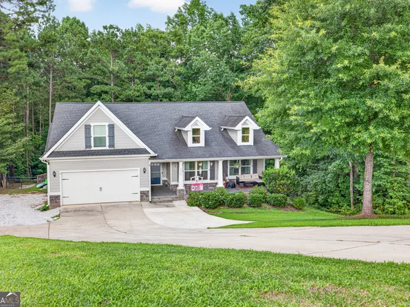 2565 Aaron Ct, Loganville, GA 30052
