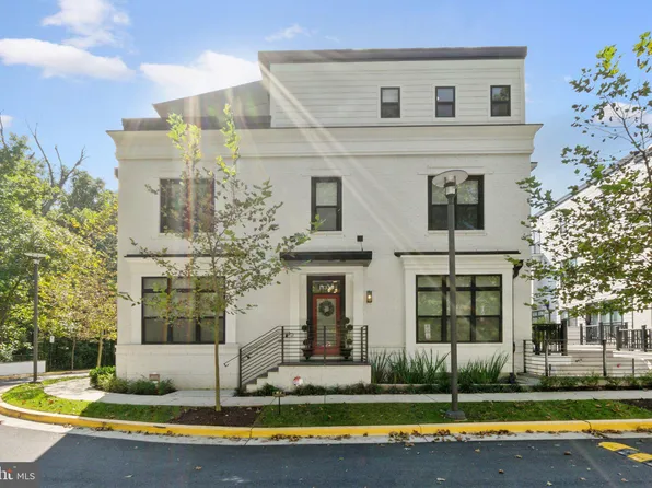 11316 Emerald Park Rd, Potomac, MD 20854