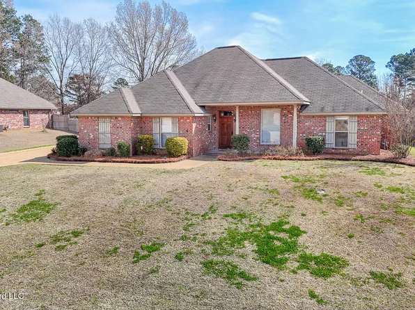 516 Glensview Dr, Brandon, MS 39047