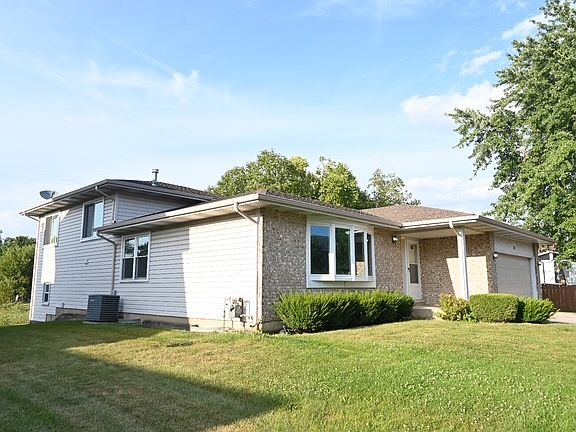 4th image of 315 Indianwood Ln