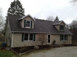 8191 14th Rd, Argos, IN 46501