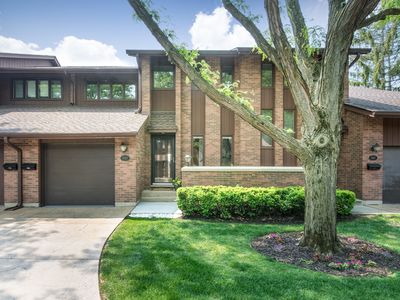 1023 Rene Ct, Park Ridge, IL, 60068