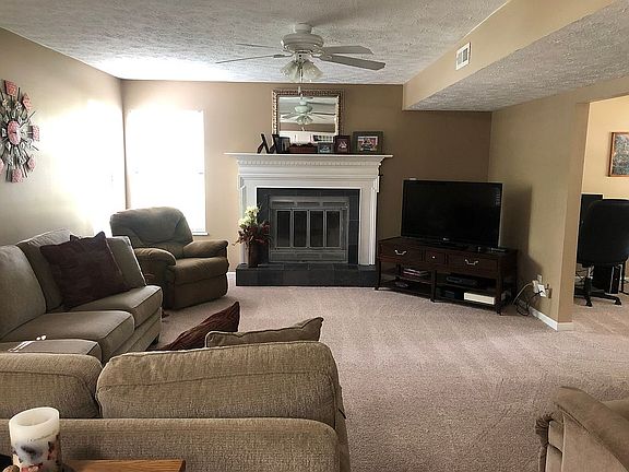 3rd image of 10907 Limbach Ct