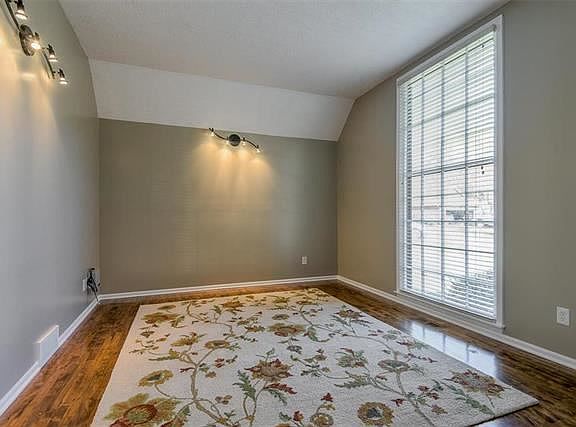 5th image of 11436 W 105th Ter