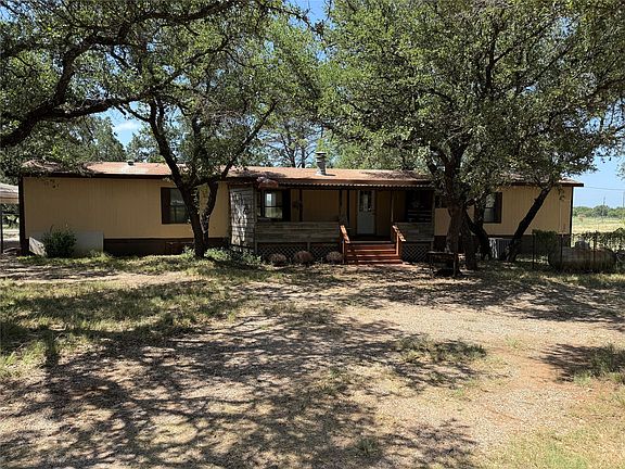 2nd image of 251 Country Oaks Ln
