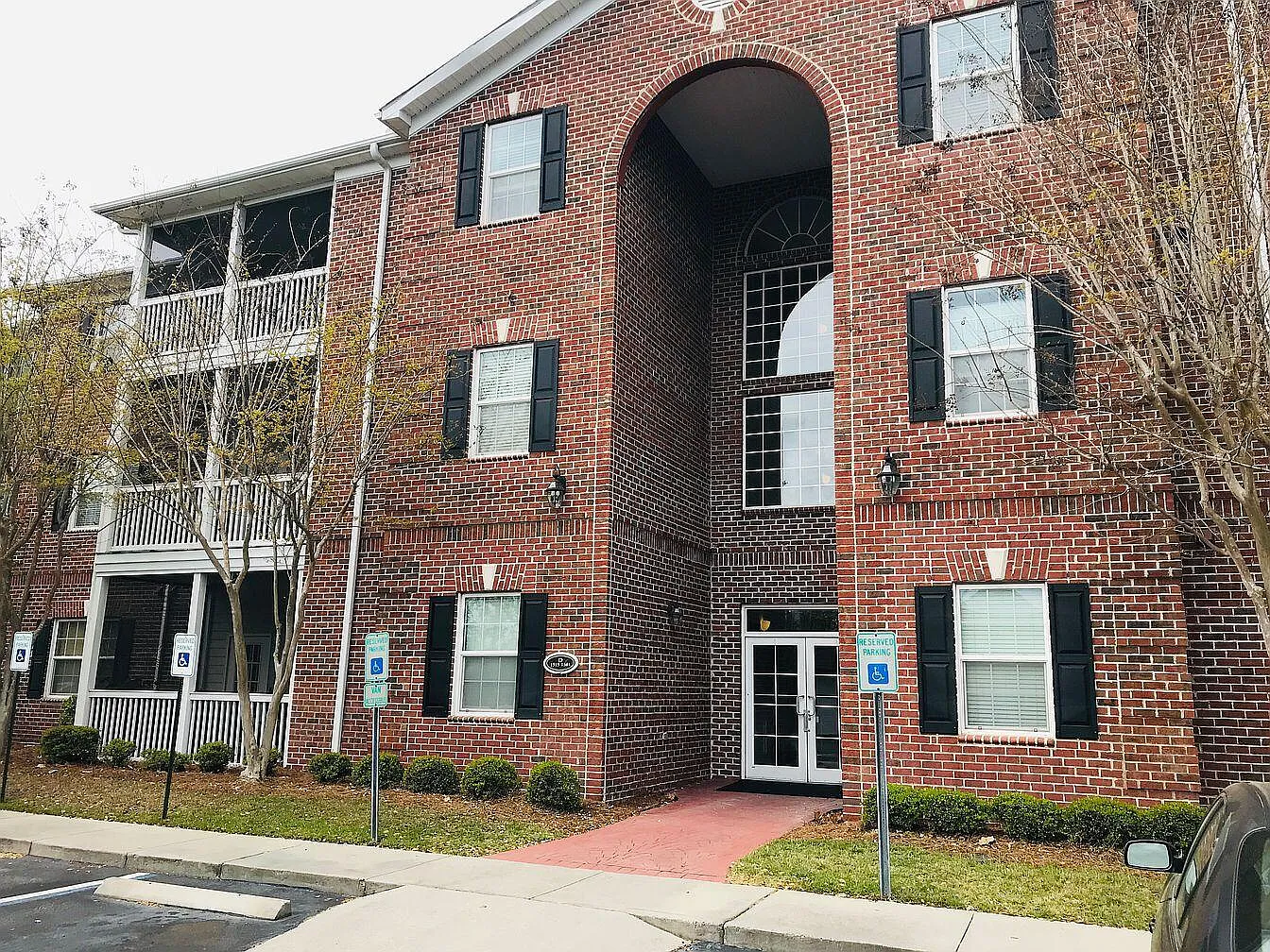 2 bed, 2.0 bath, 1165 sqft, $2,395 — Photo 1