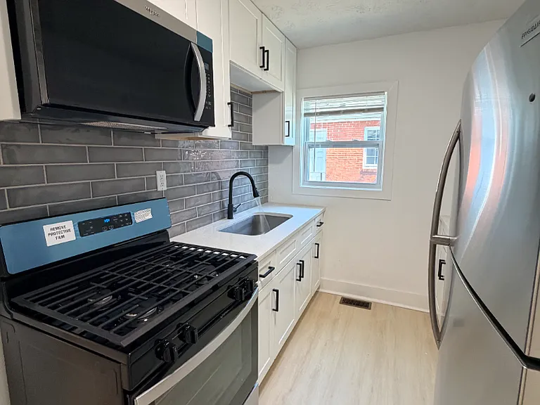 1336 Sharon St NW — Photo 1
