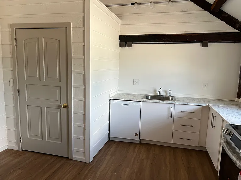 84 Lafayette Rd #1 — Photo 4