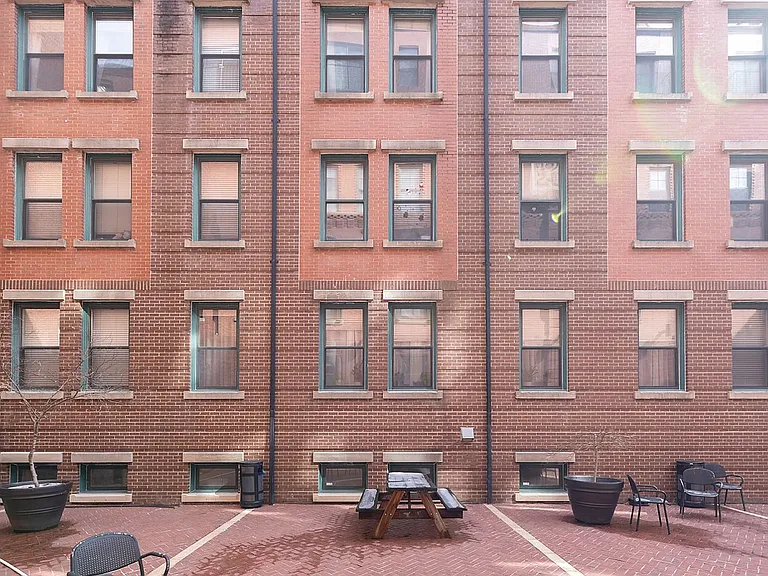 1661-1663 N Washington St #505 — Photo 14