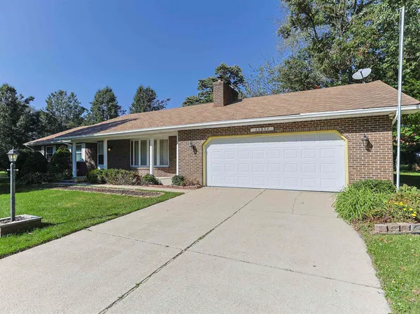 15859 Homestead Trl, Granger, IN 46530