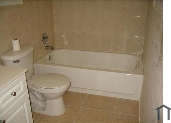 2nd image of 15225 NE 6th Ave #106B