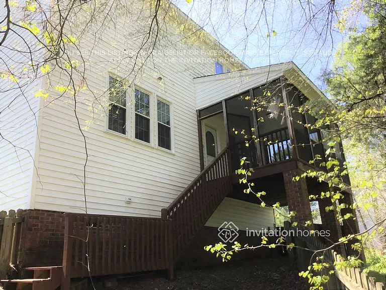 1208 Miracle Dr — Photo 13