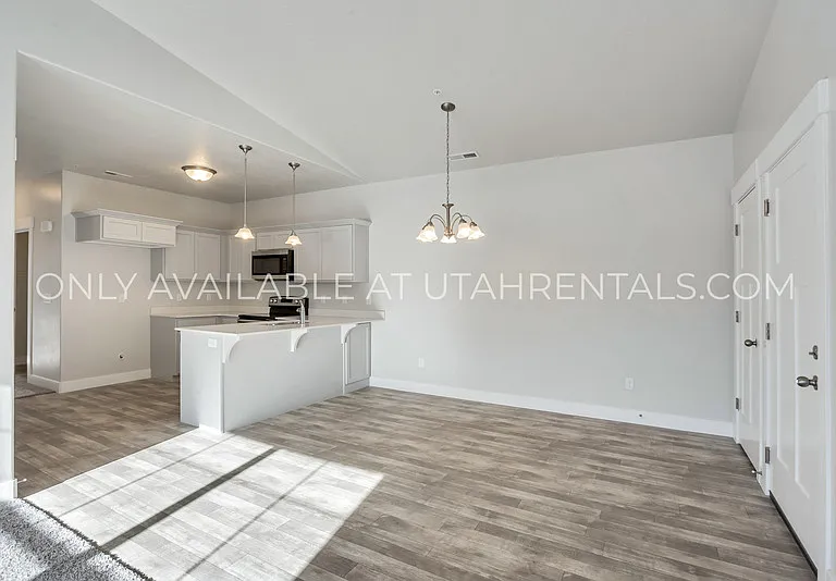 14484 S Ronan Ln #Q301 — Photo 2