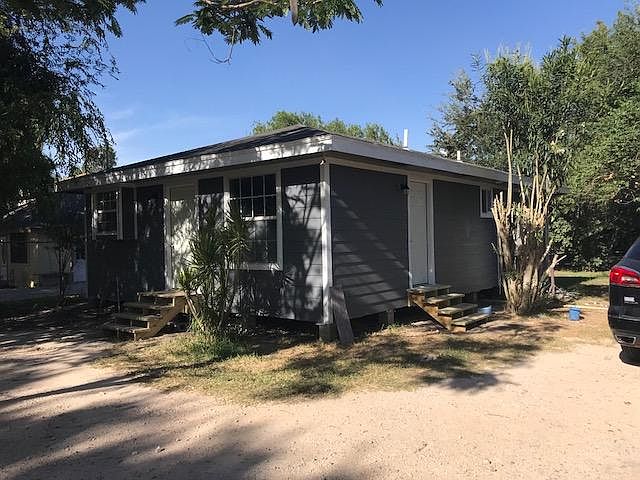 1st image of 2706 Cronicas St