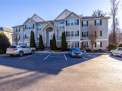 4703 Pennoak Ln #L, Greensboro, NC, 27409