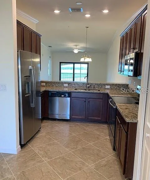 5604 Palmer Cir #202 — Photo 7