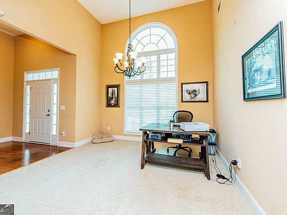 3rd image of 104 Dogwood Point