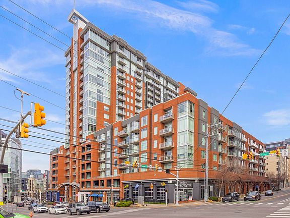 3rd image of 600 12th Ave S APT 1411