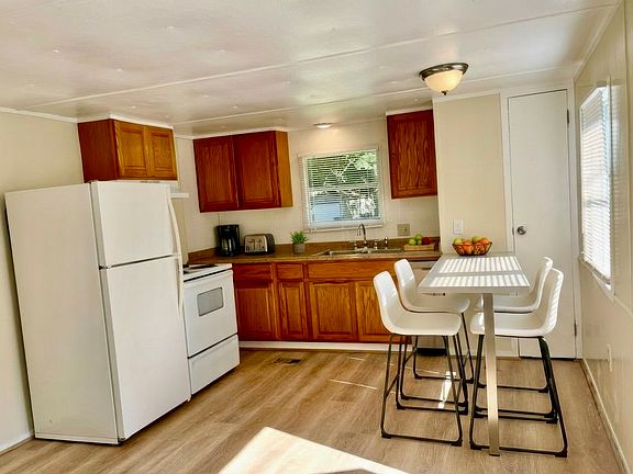 4th image of 5290 Eastwood Cir #33