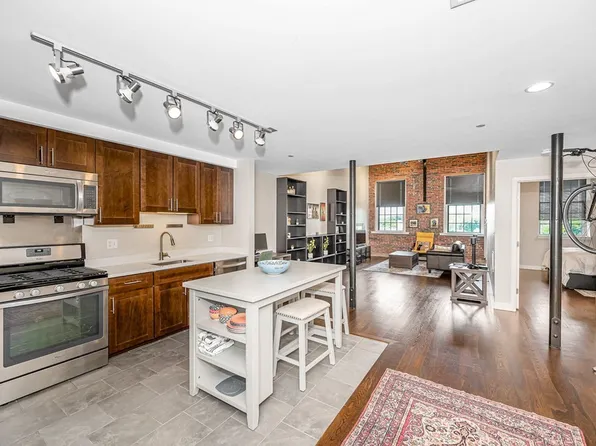 130 John St Unit 345, Lowell, MA 01852