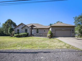 9243 Andersonville Rd, Clarkston, MI 48346