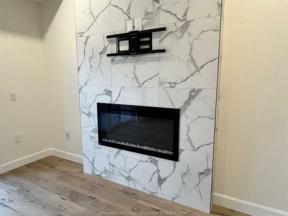 5th image of 1740 Sprucewood Ave #201