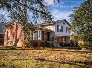 8930 La Costa Rd, Jeffersontown, KY 40299