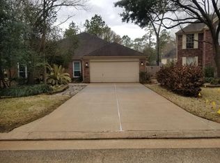 25 Summer Ct, Spring, TX 77381