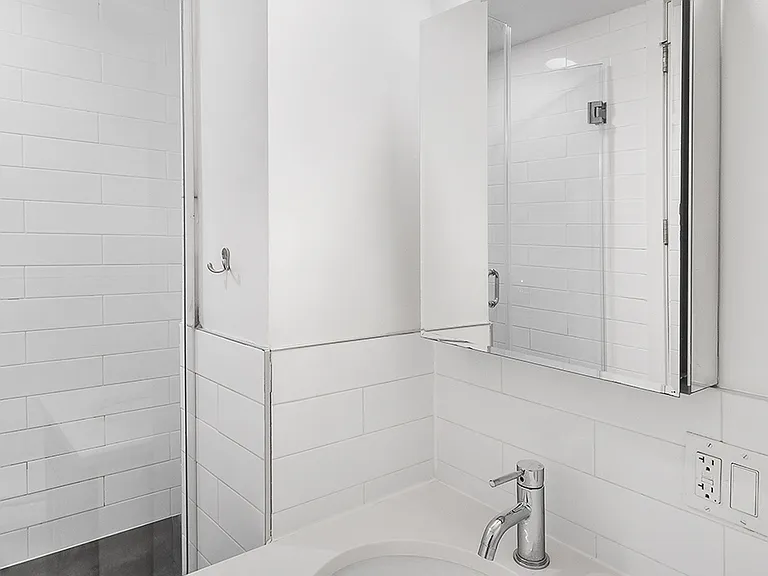 79 Clifton Pl #3-B — Photo 8
