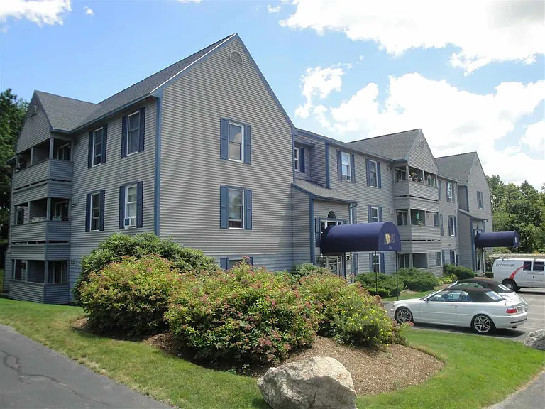 175 Eastern Ave #103 — Photo 5