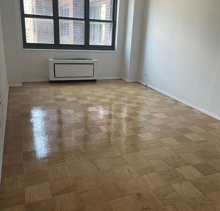 1st image of 200 E 72nd St APT 34D