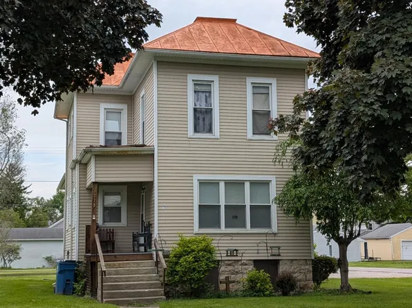 715 South St, Fremont, OH 43420