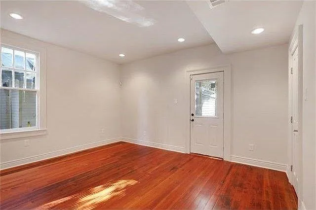 1206 Camp St — Photo 6