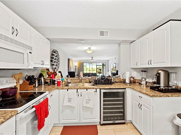 5th image of 850 New Waterford Dr APT 102