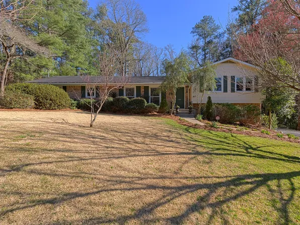 1096 Canterbury Dr SE, Smyrna, GA 30082