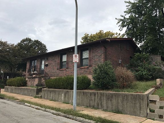 4th image of 125 Bellerive Blvd