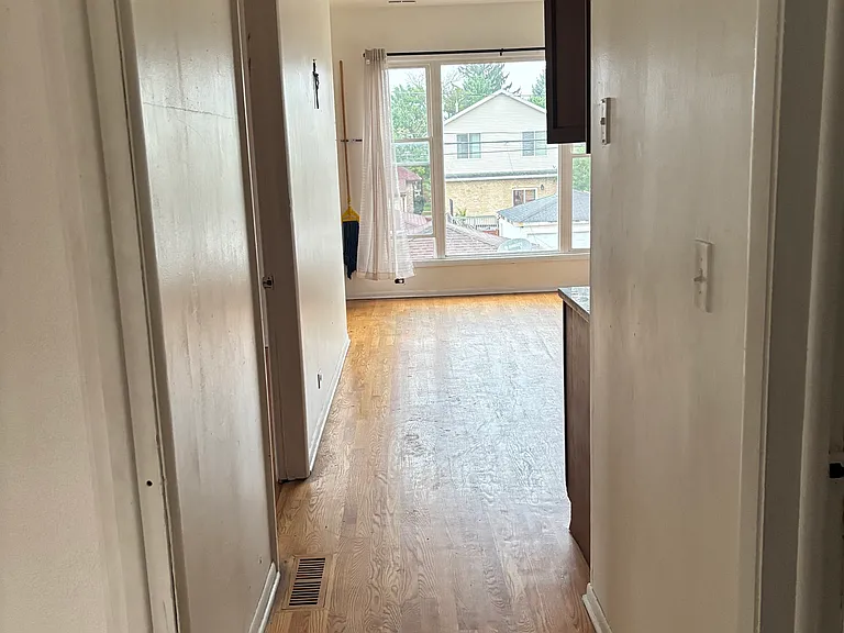 5014 W Byron St #2 — Photo 5