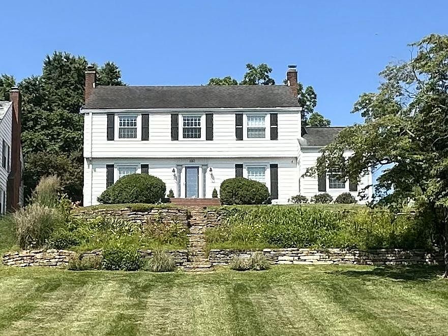 1st image of 192 Grand Ave