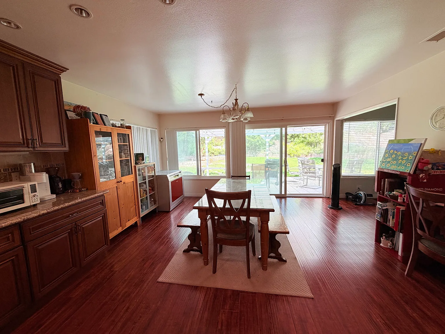 3 bed, 1490 sqft, $4,250 — Photo 4