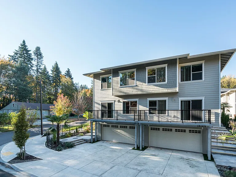 18321 Shady Hollow Way — Photo 2