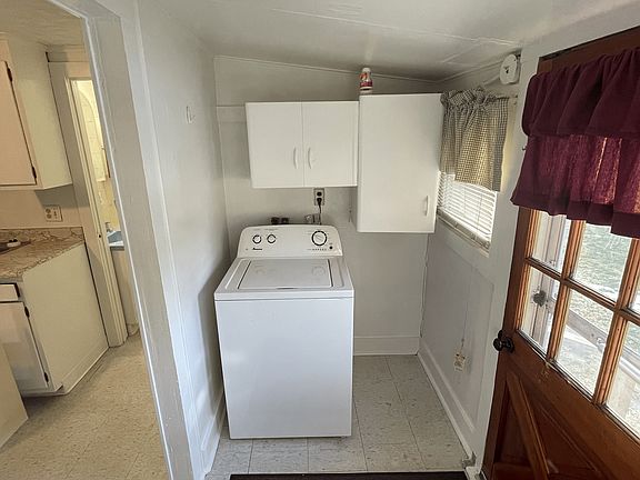 5th image of 3979 Church St