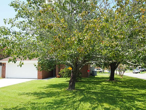 4th image of 2651 Broadwater Dr