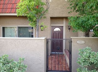 17922 River Cir APT 2, Santa Clarita, CA 91387