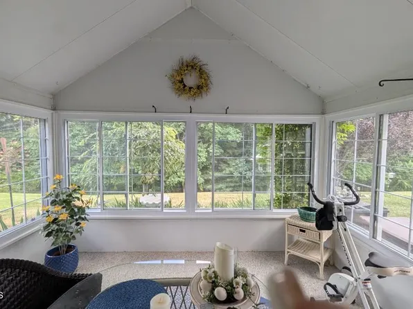 136 Skyline Drive, Lakewood, NJ 08701