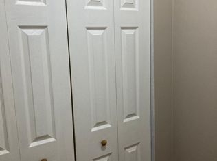 10320 Westlake Dr APT 401, Bethesda, MD 20817