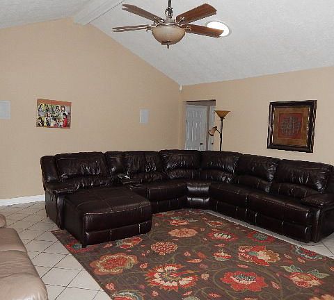 4th image of 3407 Avenue E