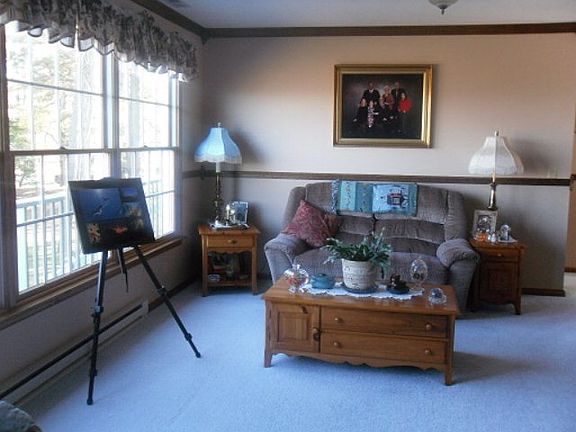 2nd image of 5285 Woodland Dr