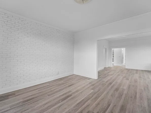 7308 Kennedy Boulevard image 5 of 17