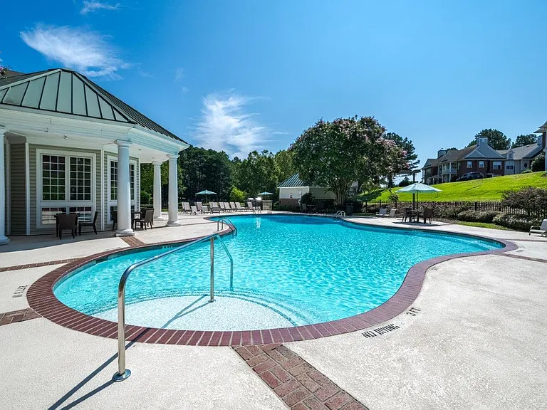 The Preserve at Grande Oaks Apartment Homes — Photo 9